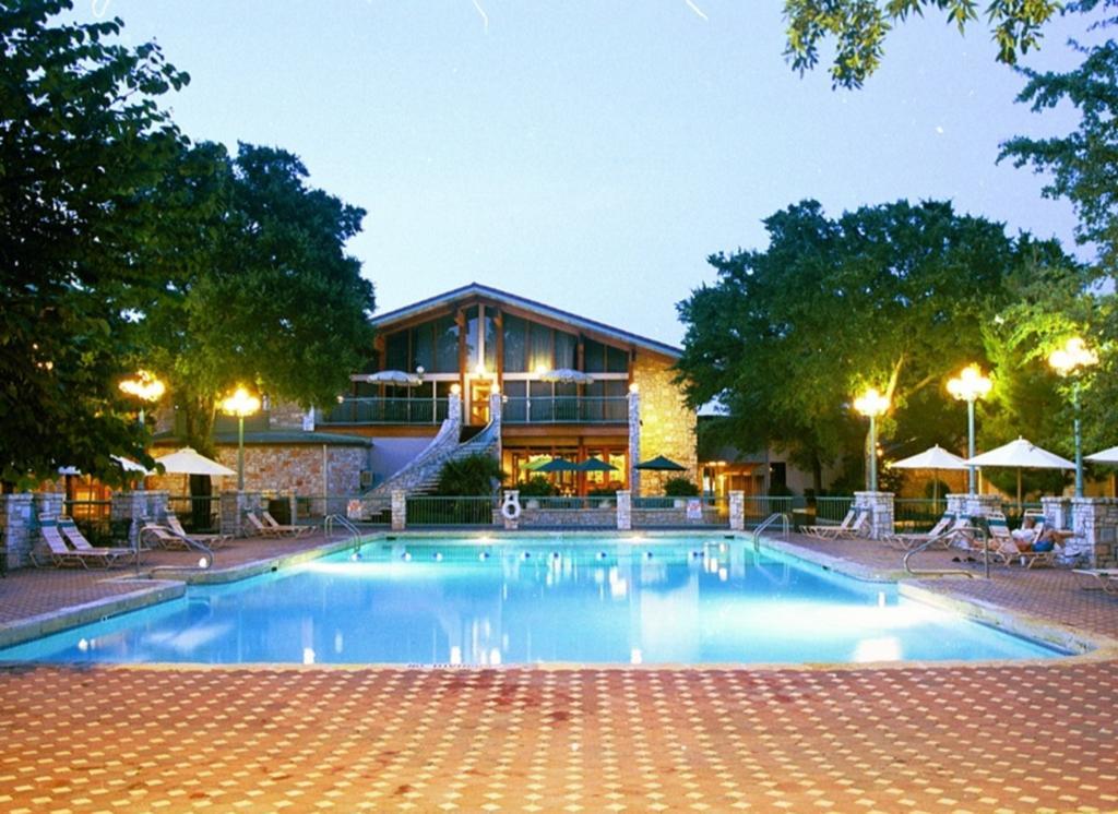 Inn Of The Hills Hotel And Conference Center Kerrville Exterior photo